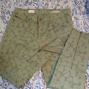 GAP denim legging jean, ankle-zip capri